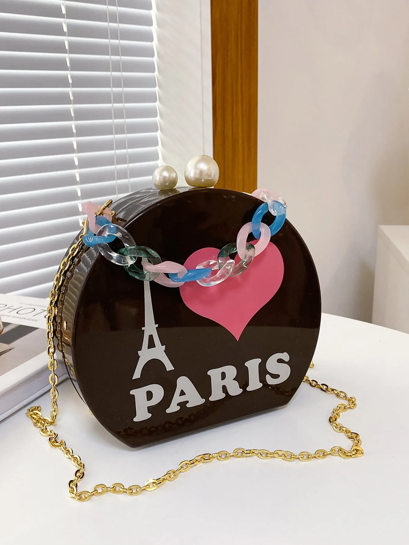 Letter & Heart Graphic Chain Box Bag