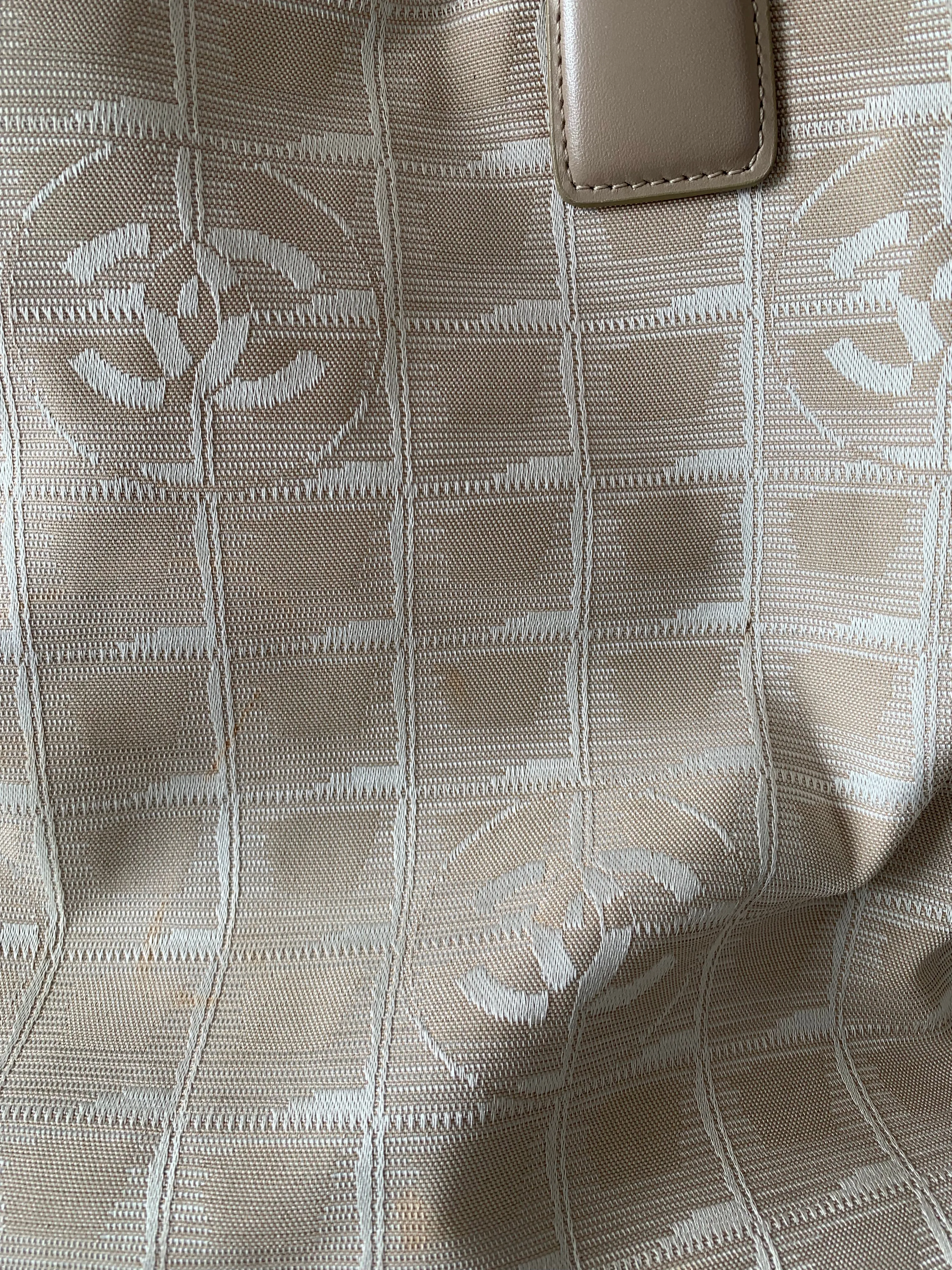 <b>CHANEL</b> <br>Travel Line Tote Medium