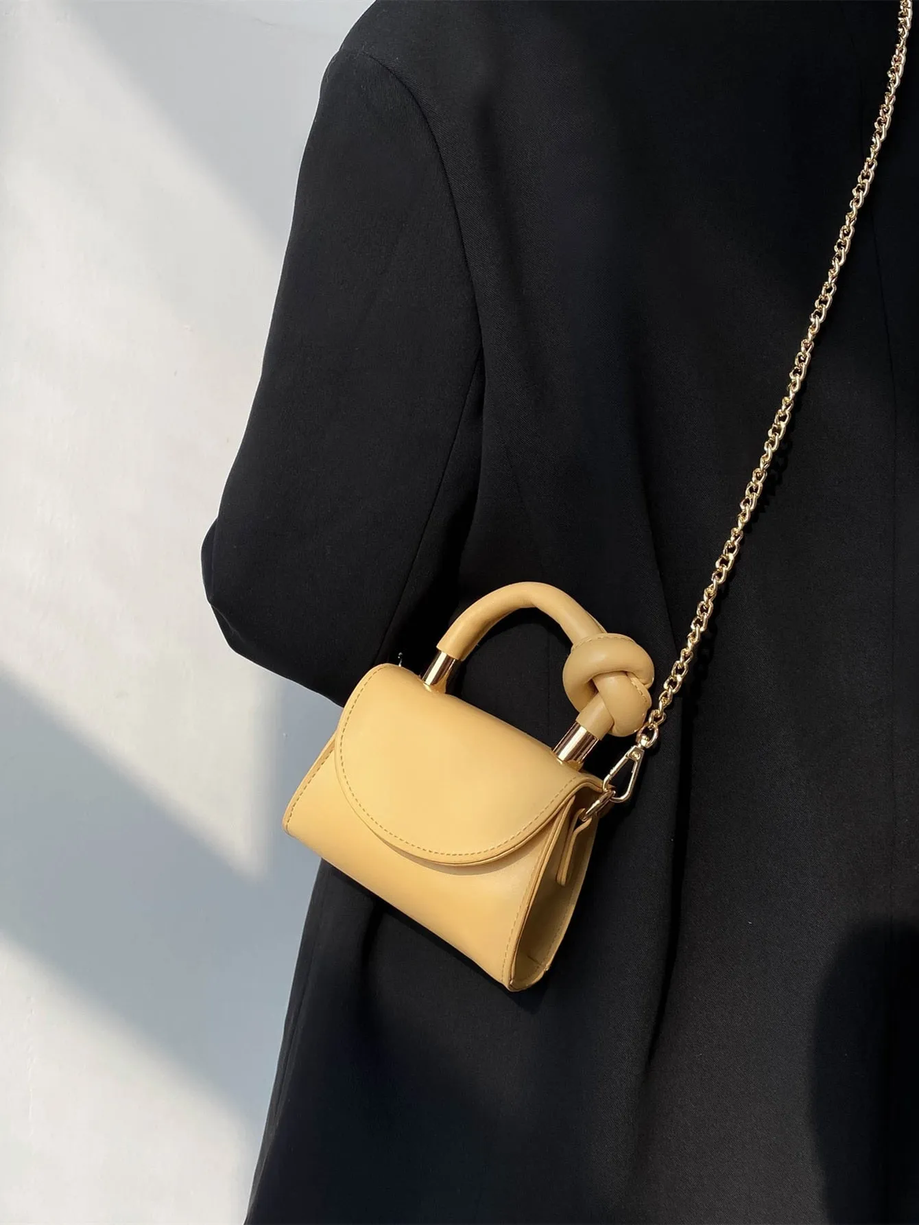 Mini Knot Decor Chain Satchel Bag