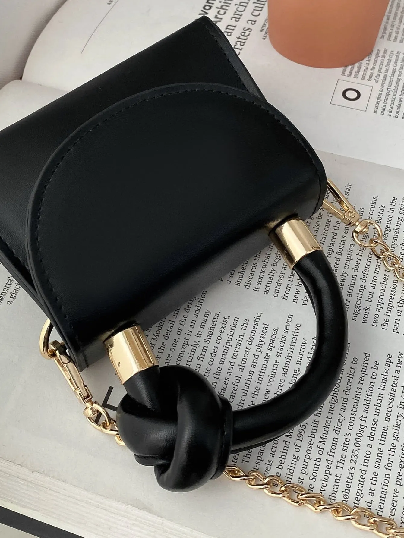 Mini Knot Decor Chain Satchel Bag