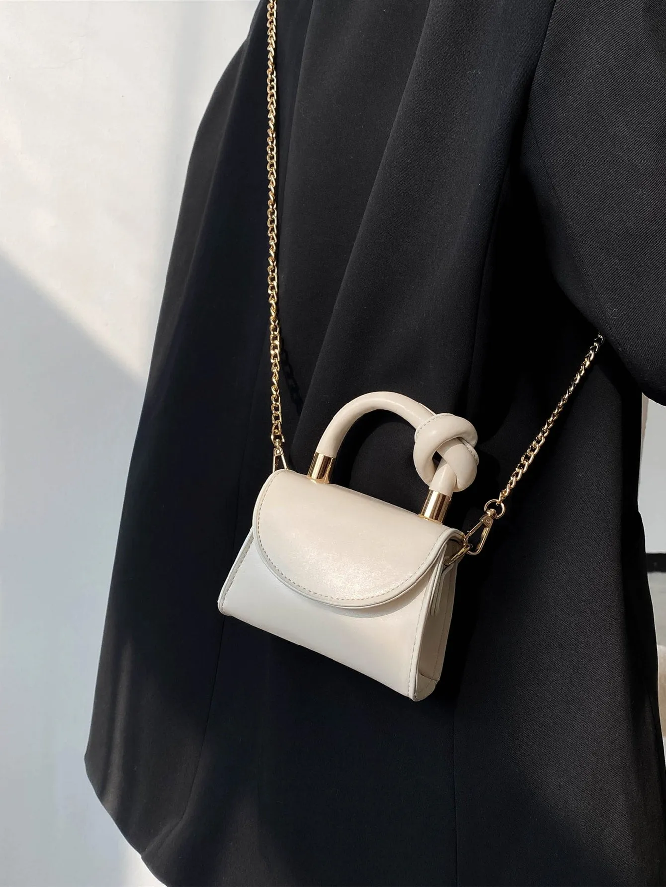 Mini Knot Decor Chain Satchel Bag