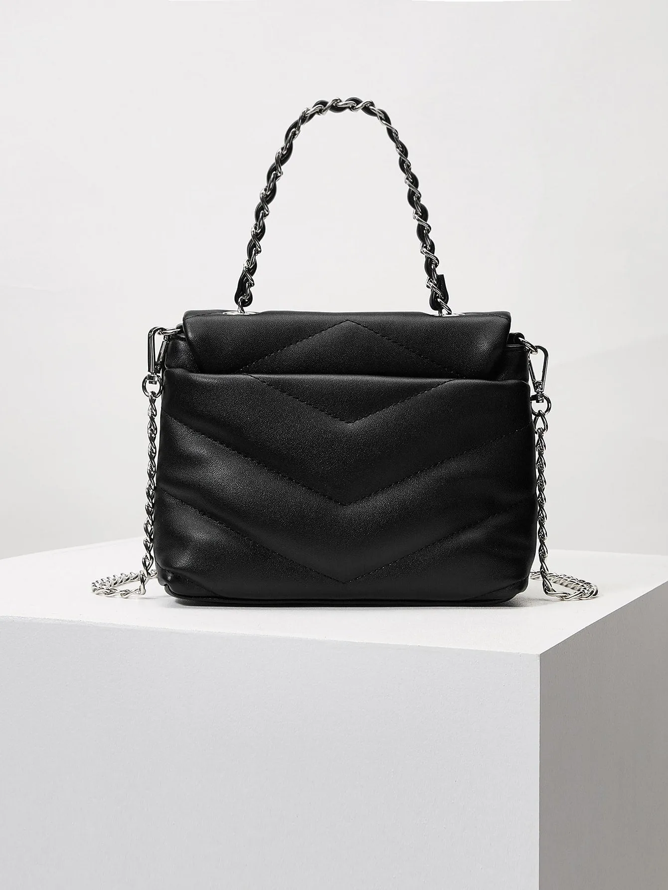 MOTF PREMIUM CHEVRON CHAIN SHOULDER BAG