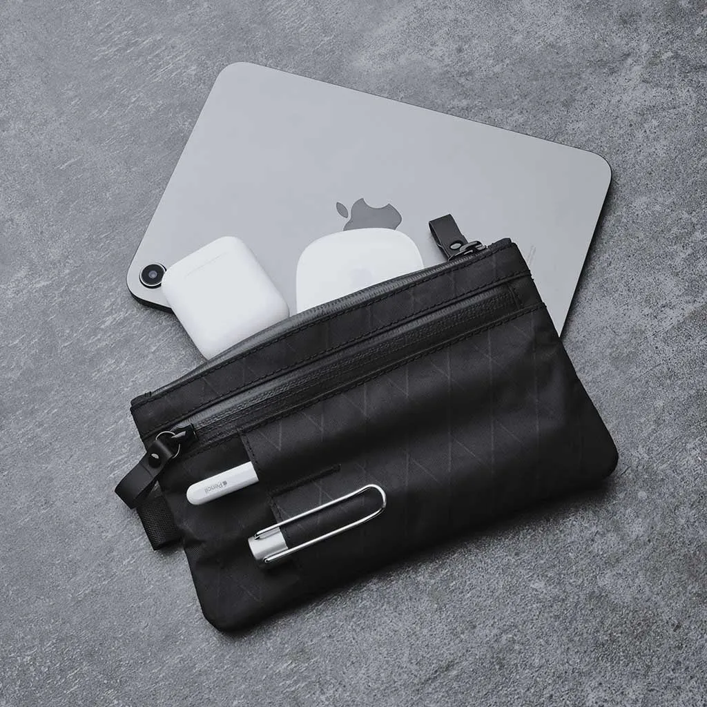 Zip Clutch